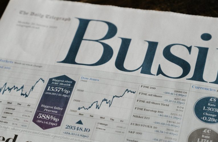 Les 8 Meilleurs Playbooks de Due Diligence pour les Acquisitions d&rsquo;Entreprises